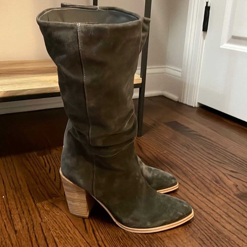 Crevo slouch style boots. Size 9.5 Charcoal suede. Great condition.